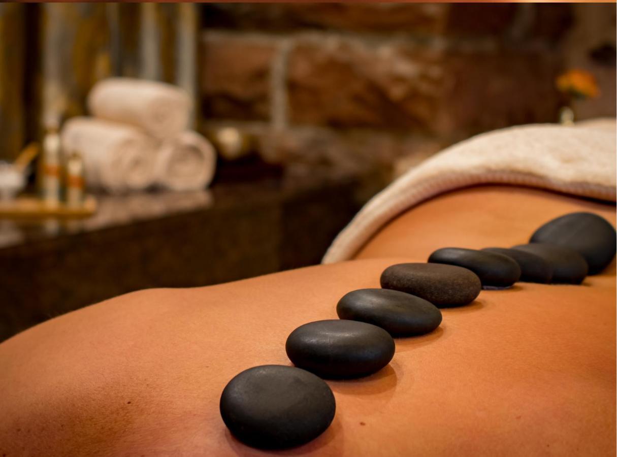 Hotel Eurostars Araguaney Santiago de Compostela Exteriér fotografie Hot stone massage