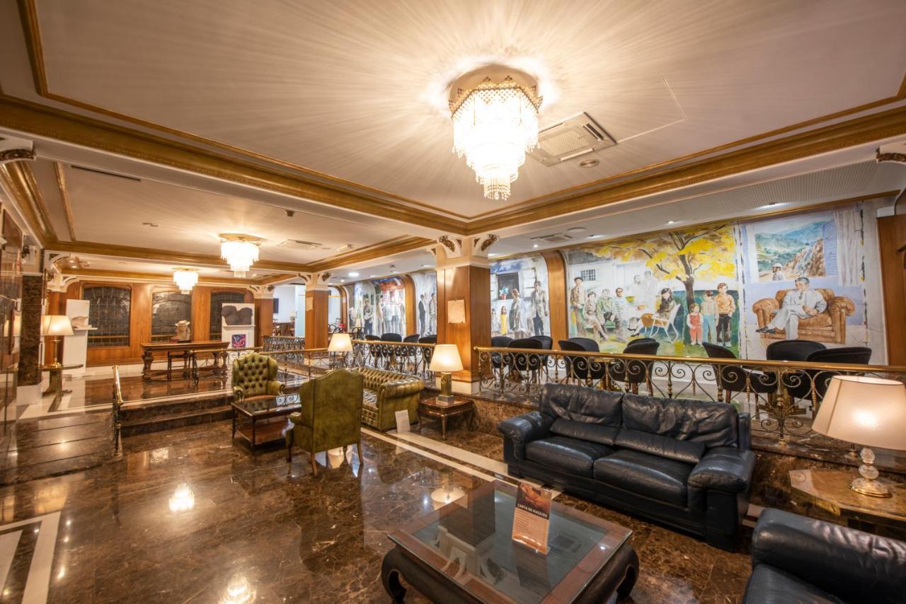 Hotel Eurostars Araguaney Santiago de Compostela Exteriér fotografie Lobby