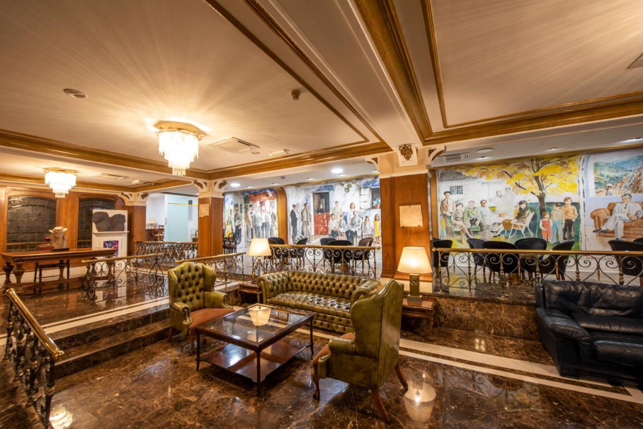 Hotel Eurostars Araguaney Santiago de Compostela Exteriér fotografie Lobby